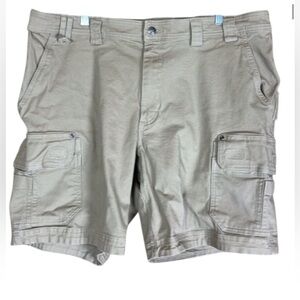 Duluth Trading Co. DuluthFlex Fire House relaxed fit khaki shorts Size 42